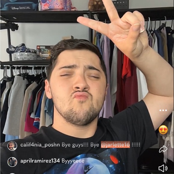 Sean is LIVE!!! 🦥 - Picture 7 of 7